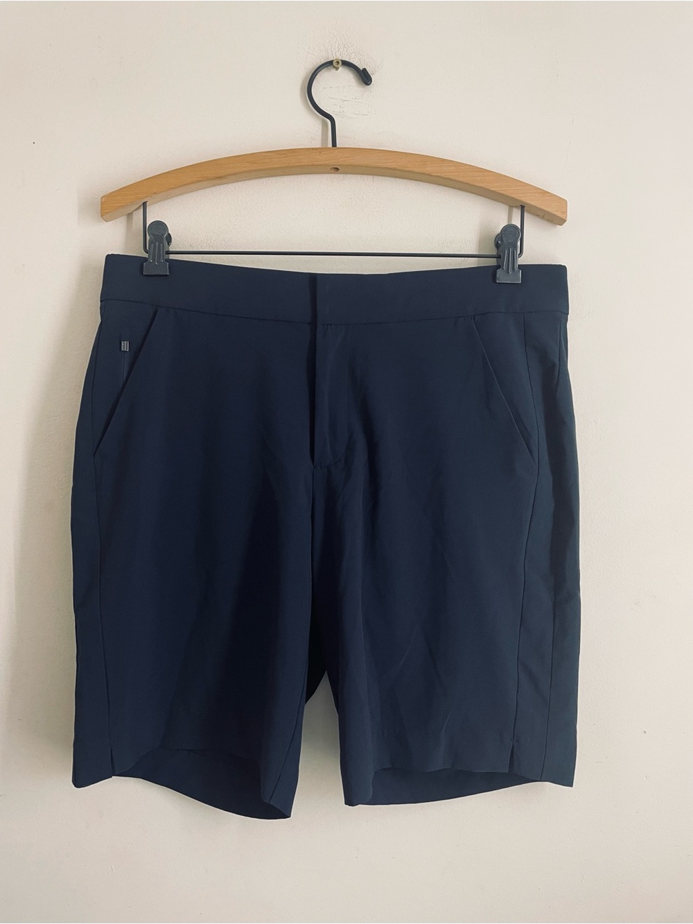 Athleta Tribeca 7” Bermuda Shorts Women’s 10 Navy Stretch Travel Golf